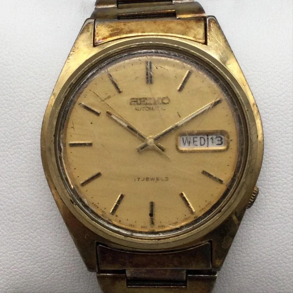 Vintage Seiko 6309-7159 Men Watch 35mm Champagne Dial Automatic Day Date Stretch